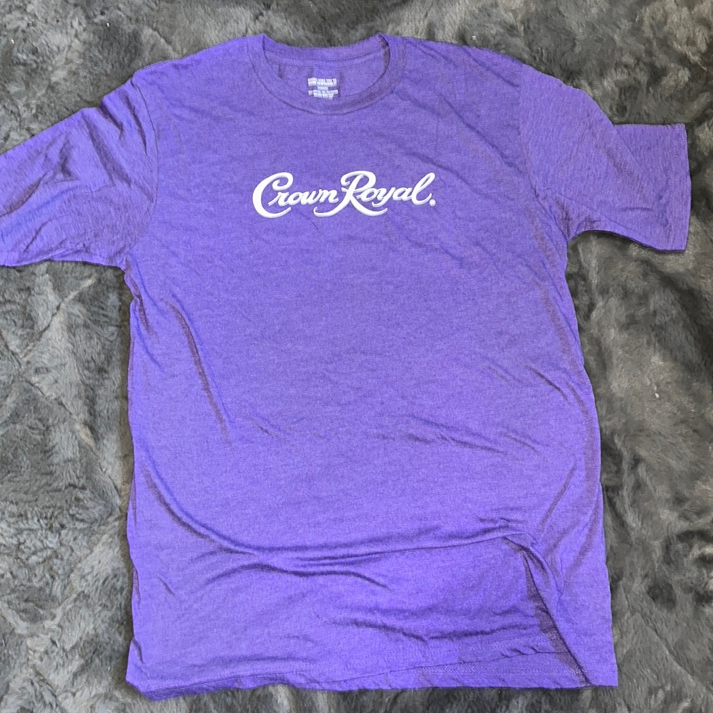 Crown Royal size M shirt